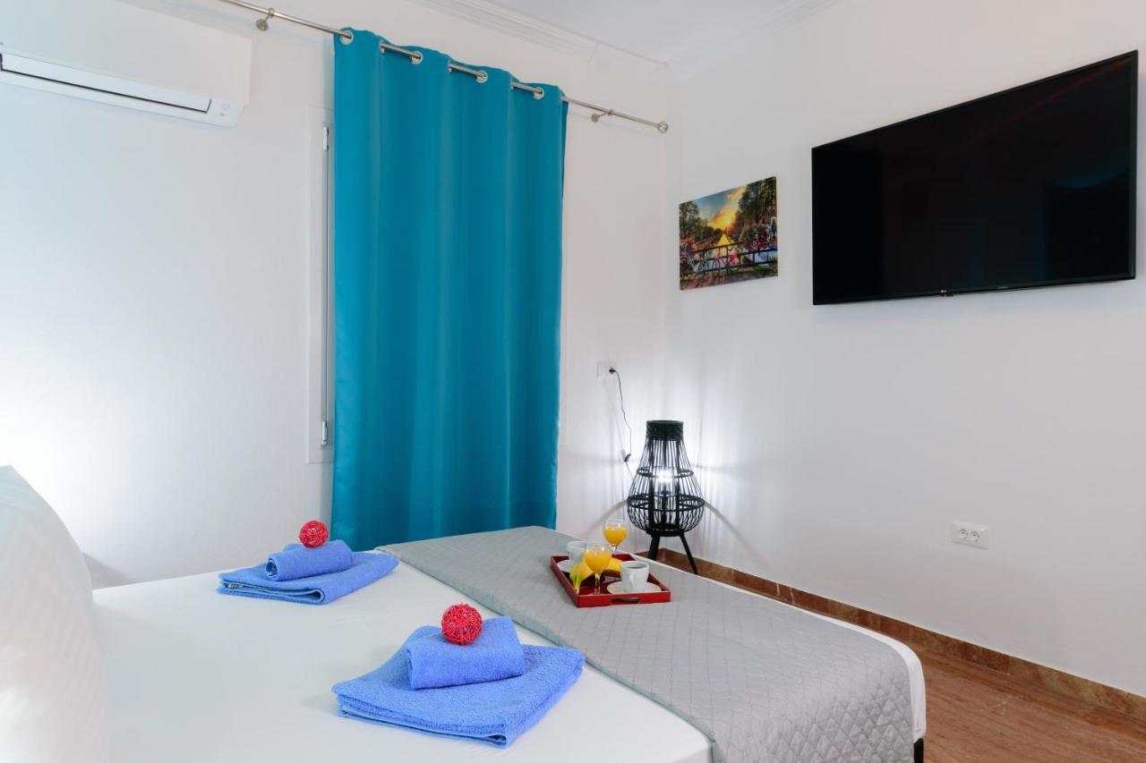 Luxury Lake View Center House อายิโอสนิโกลาโอส ภายนอก รูปภาพ