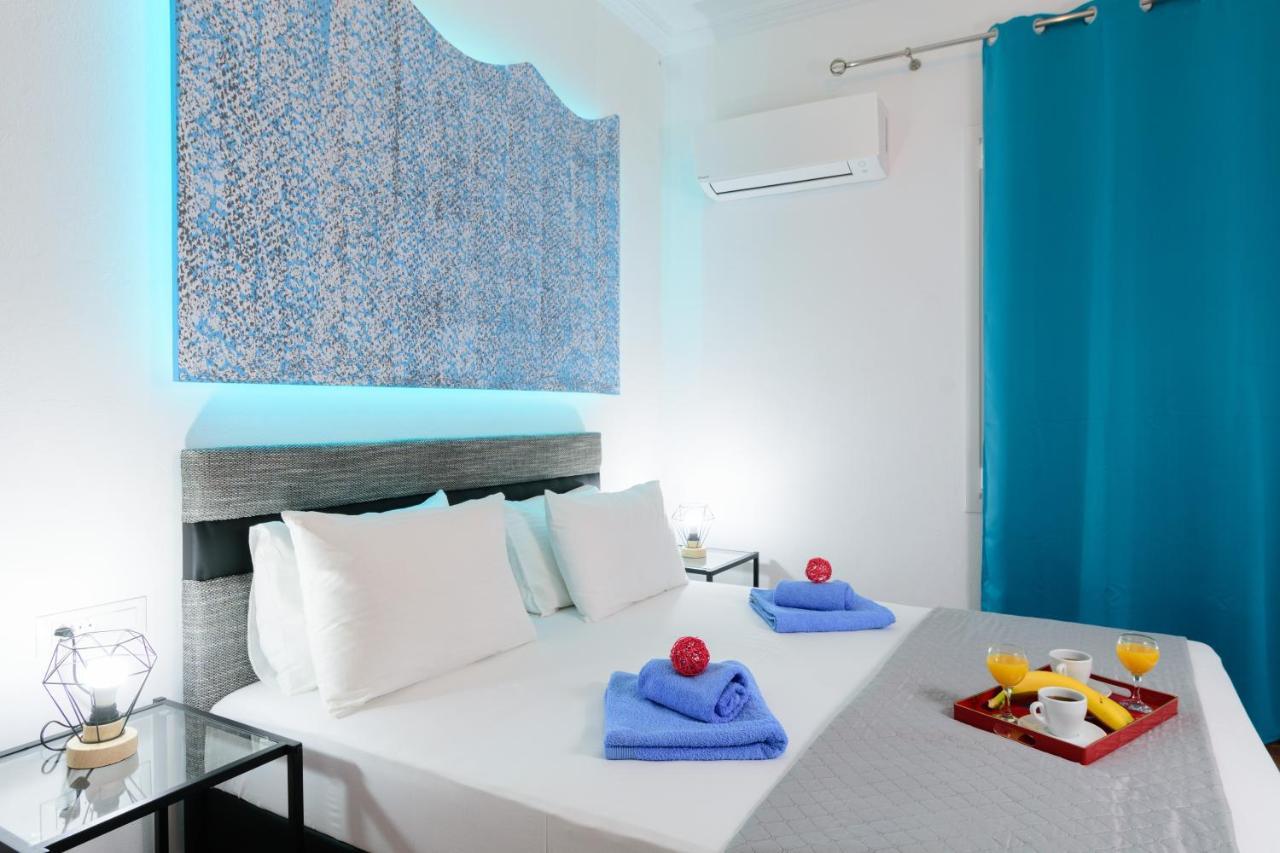 Luxury Lake View Center House อายิโอสนิโกลาโอส ภายนอก รูปภาพ